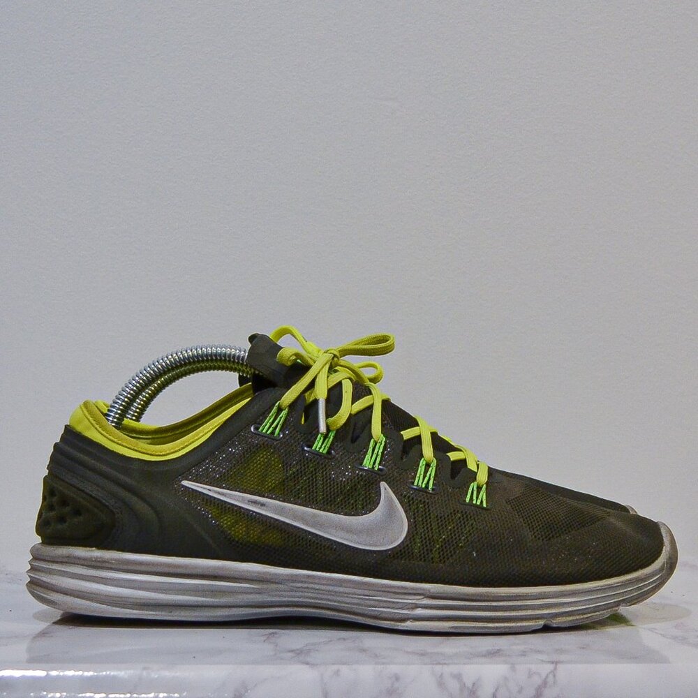 NIKE | BLACK/VOLT GREEN LUNAR HYPERWORKOUT XT